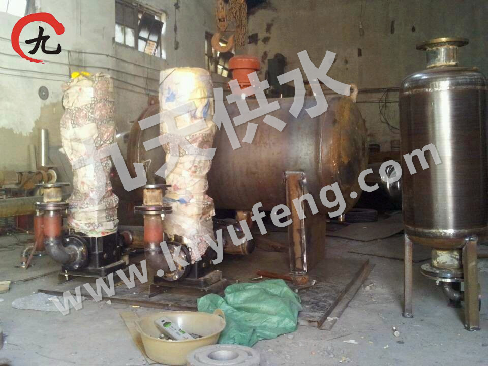 無負壓供水設備制作現場